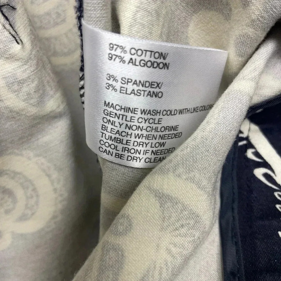 Oscar De La Renta  navy/white large flower capri pants size 8 - Picture 7 of 7